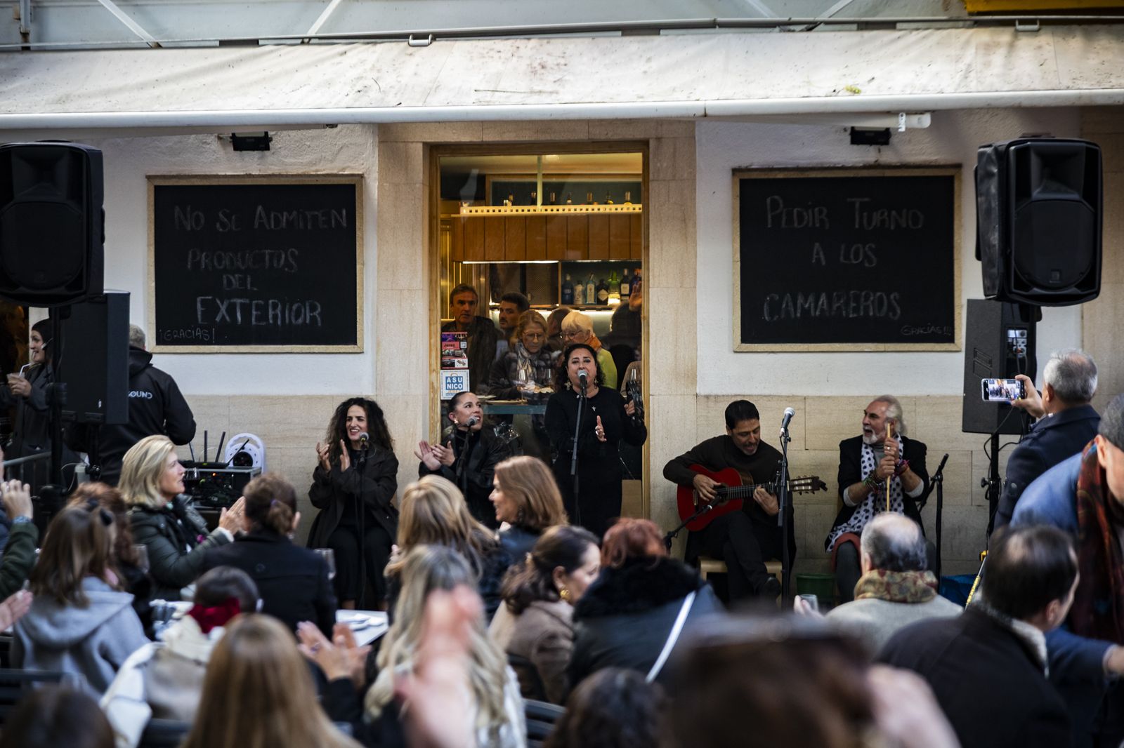 Imágenes del ambiente navideño del 24 de diciembre en Jerez