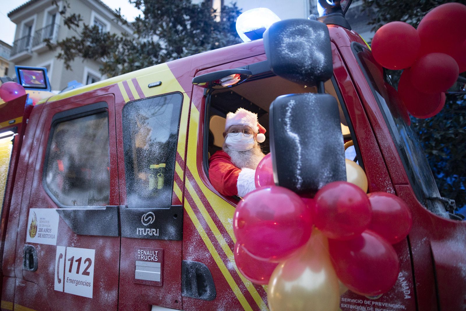 Fotos de las cabalgatas de Papá Noel en Granada