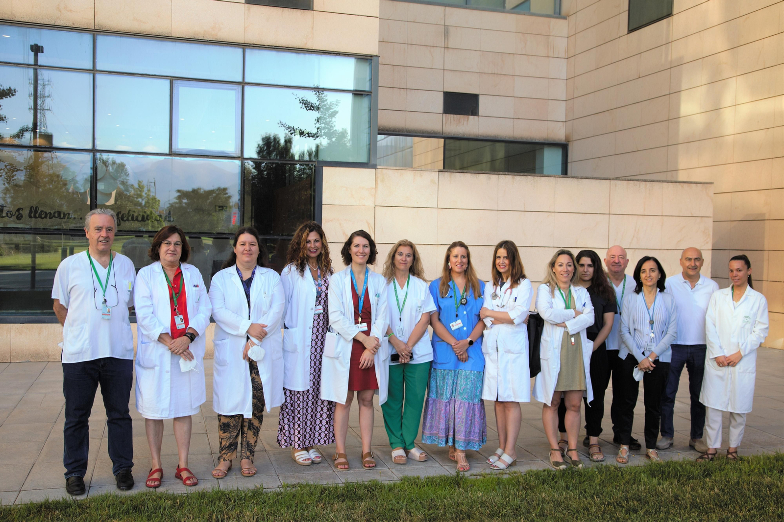 La Unidad de Enfermeras Minoritarias del Hospital San Cecilio de Granada, recibe el reconocimiento 'SEMI Excelente' La Unidad de Enfermeras Minoritarias del Hospital San Cecilio de Granada, recibe el reconocimiento 'SEMI Excelente'