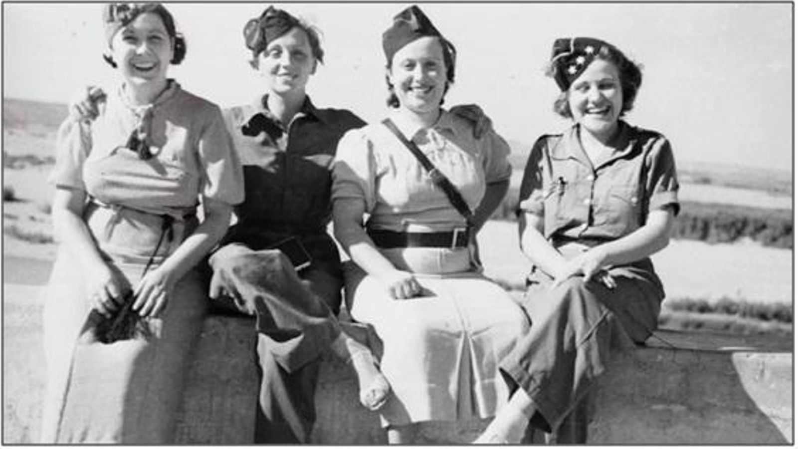 Milicianas con Gerda Taro, septiembre de 1936, frente de Córdoba.