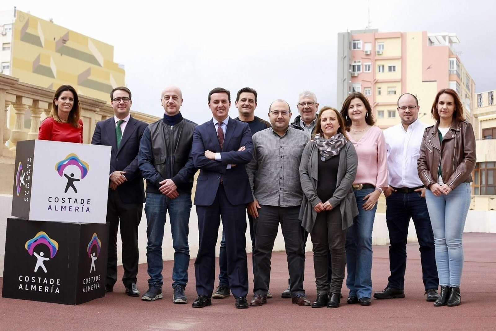 Detrás del despegue  de Costa de Almería