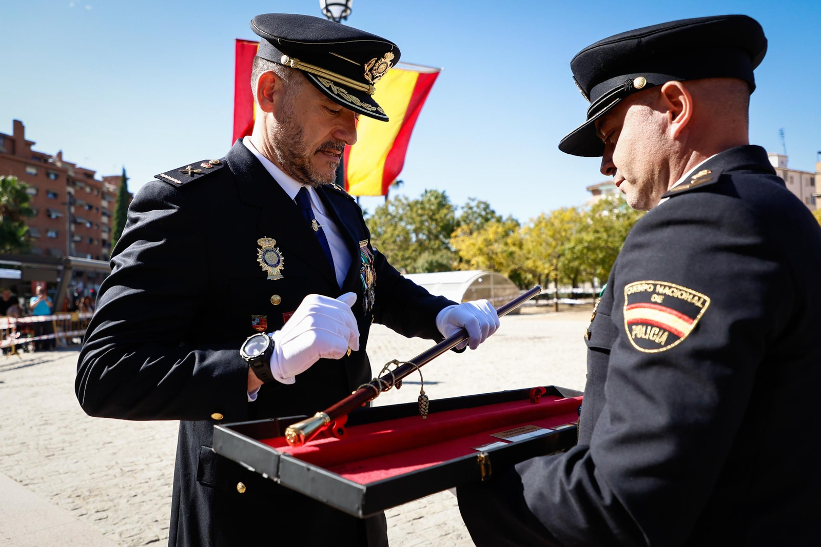 Todas las imágenes: así se ha vivido en Granada el Día de la Policía Nacional