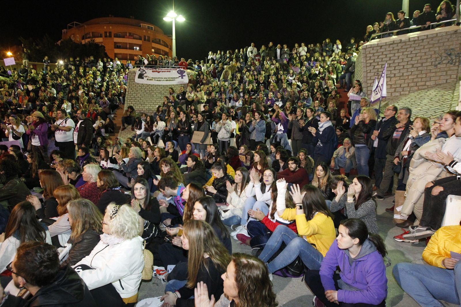 Fotogalería manifestación Día Internacional de la Mujer en Almería