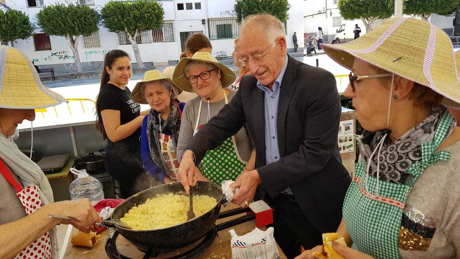 Migas y paella, crece la tradición