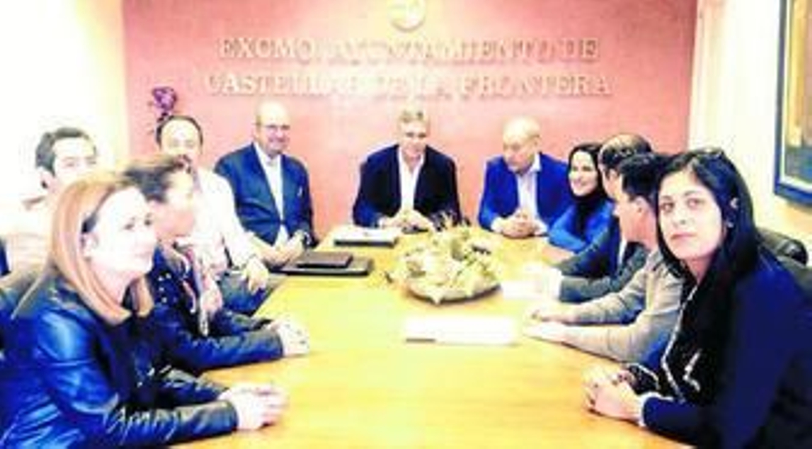 Técnicos de Zona Franca, Ayuntamiento de Castellar y de la empresa Acuaponía Española, en la reunión.