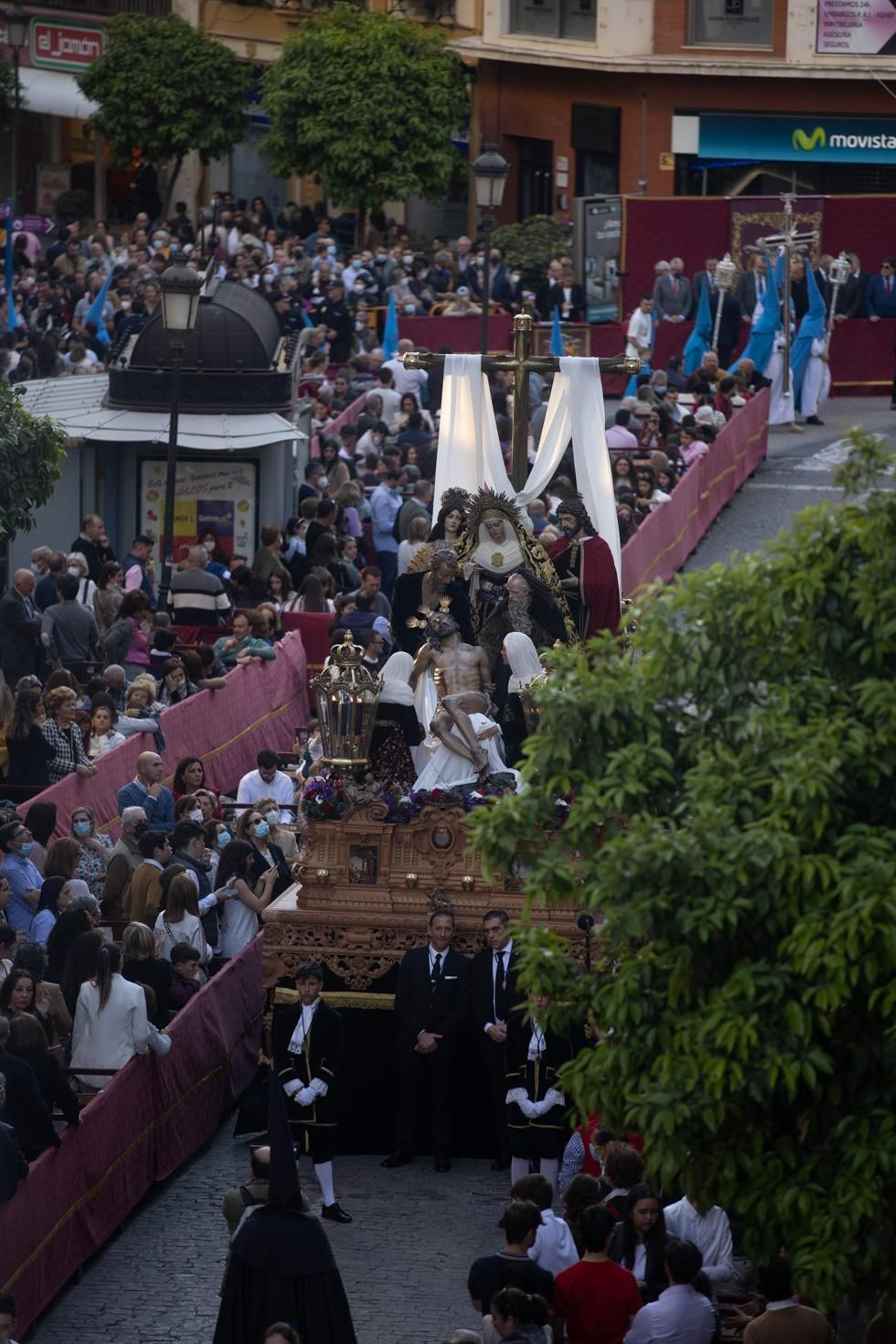 Imágenes del Miércoles Santo: Hermandad de la Santa Cruz