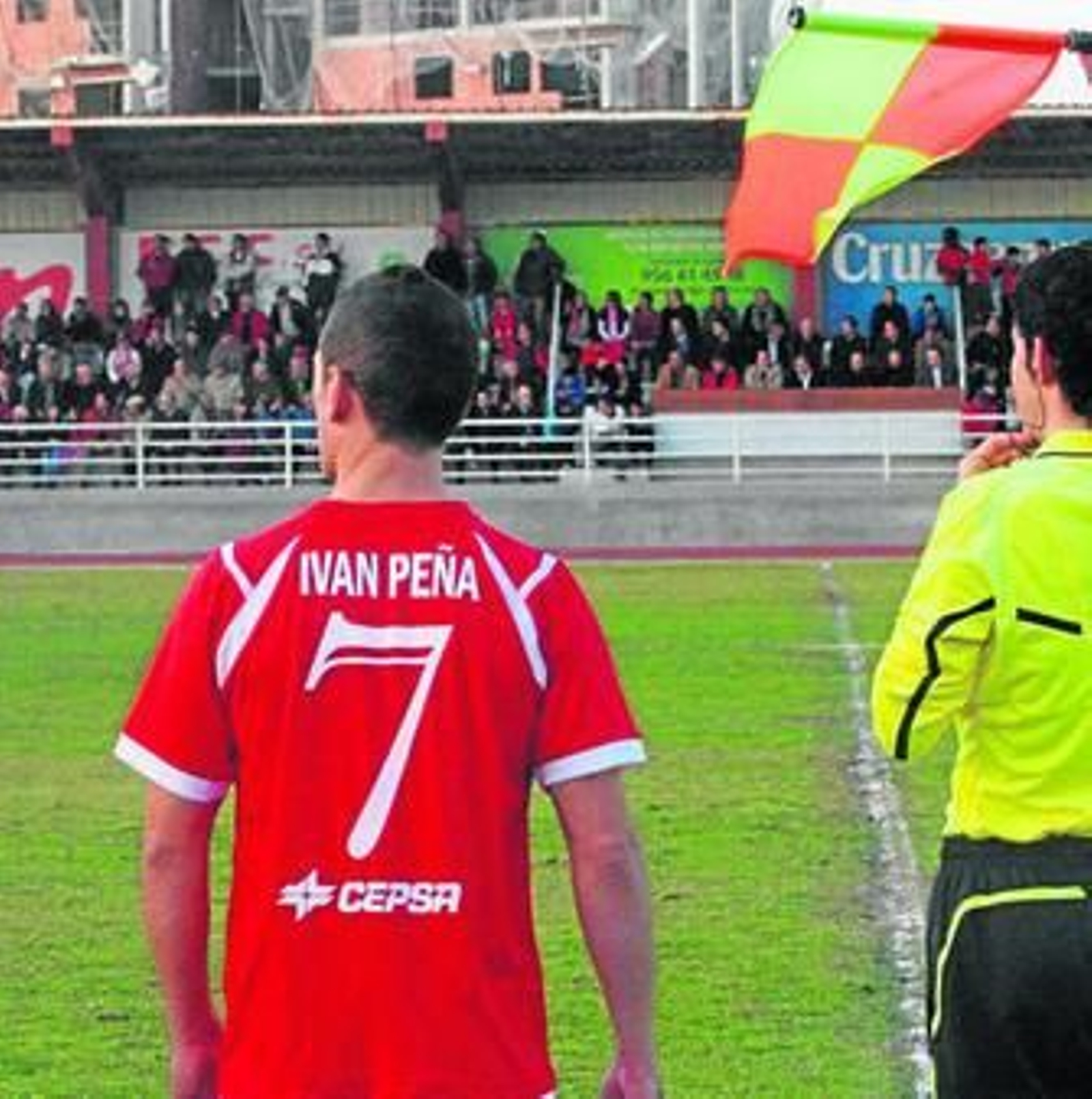 Iván Peña, antes de saltar al Manolo Mesa en un partido de la pasada temporada.