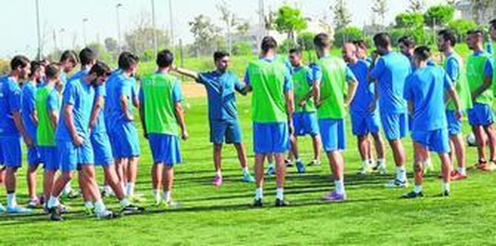 Los azulinos esperan conseguir en Chipiona un resultado positivo que les permita mantenerse en los puestos altos de la clasificación.