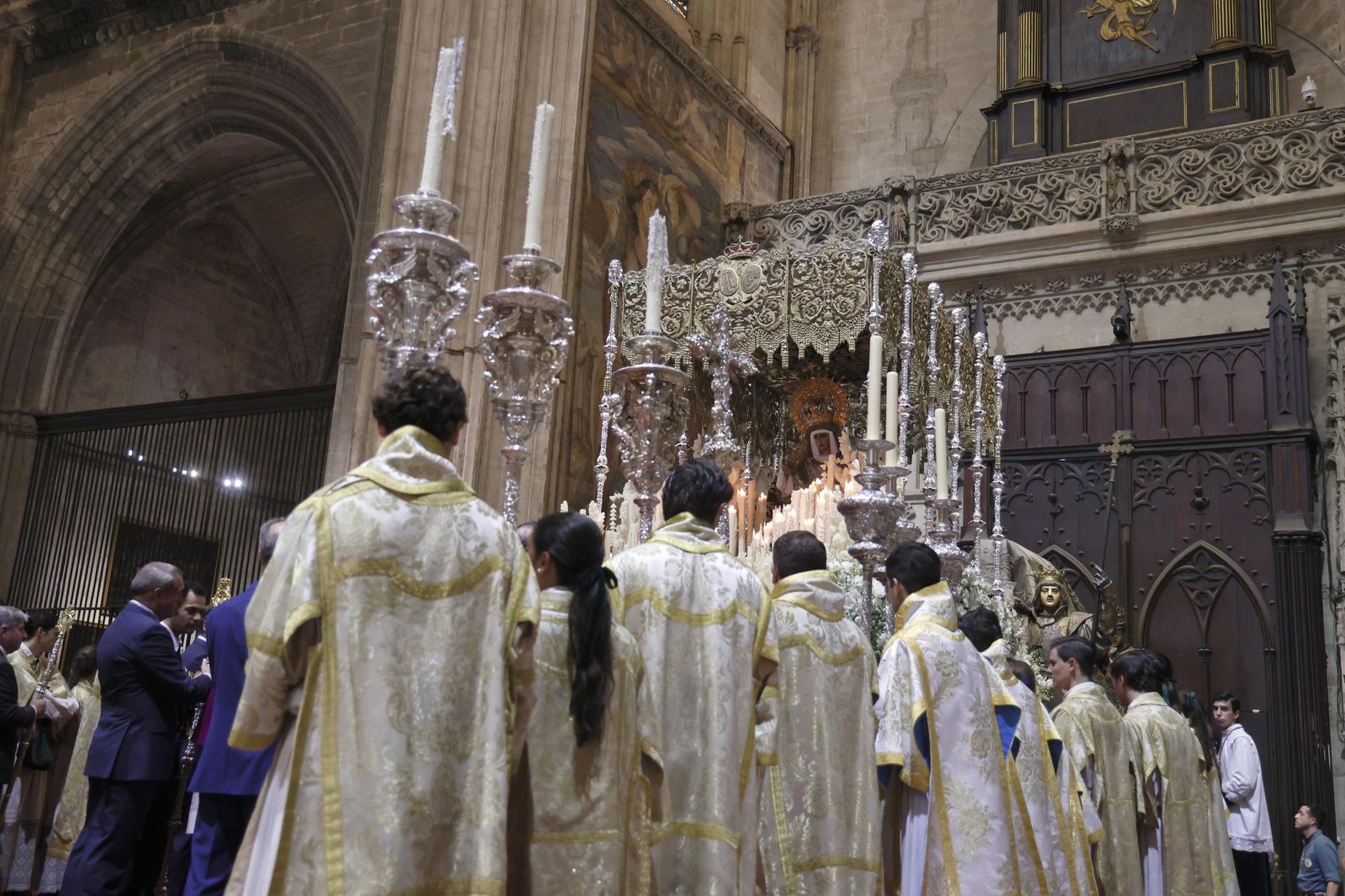 las imágenes de la procesión de la Esperanza de Triana a la Catedral