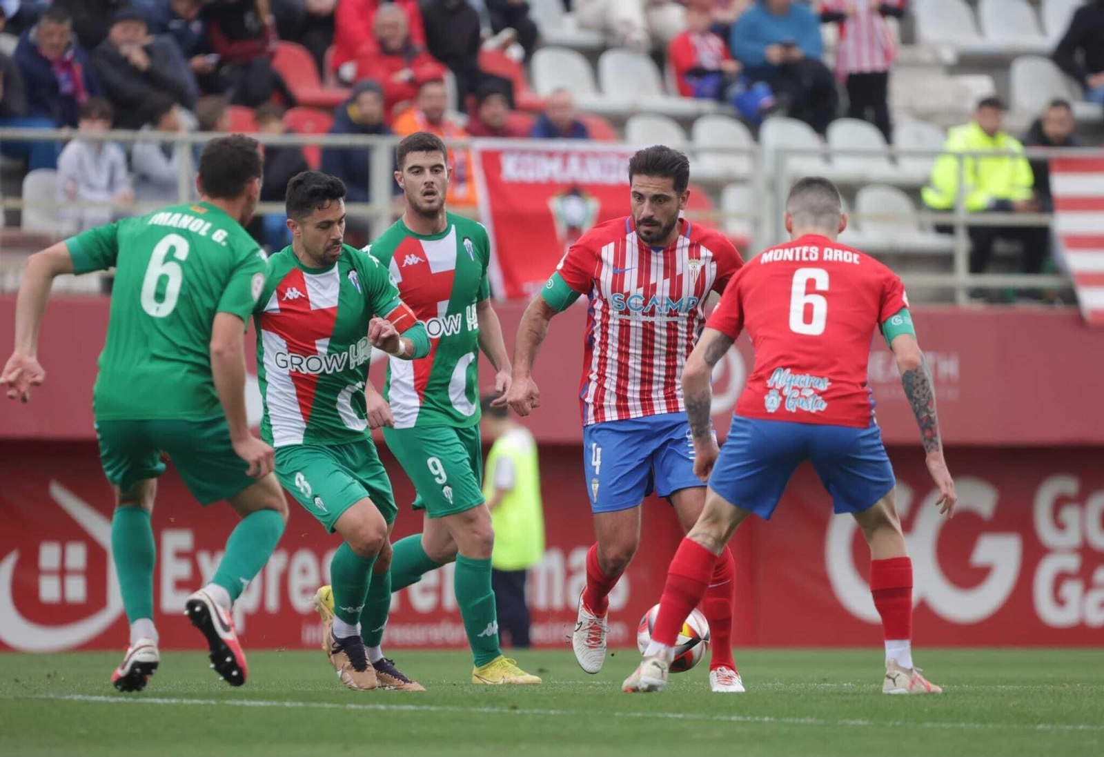 Borja Fernández (de cara) en el partido ante el Alcoyano. Borja Fernández (de cara) en el partido ante el Alcoyano.