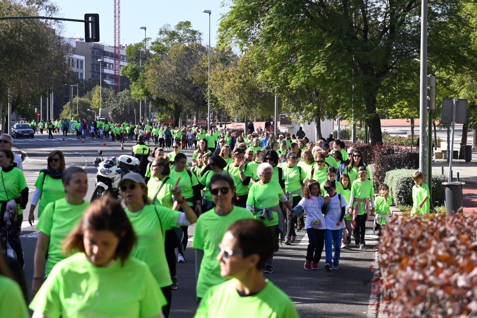 Las mejores imágenes de la Carrera por la Vida de la Asociación Española contra el Cáncer en Córdoba