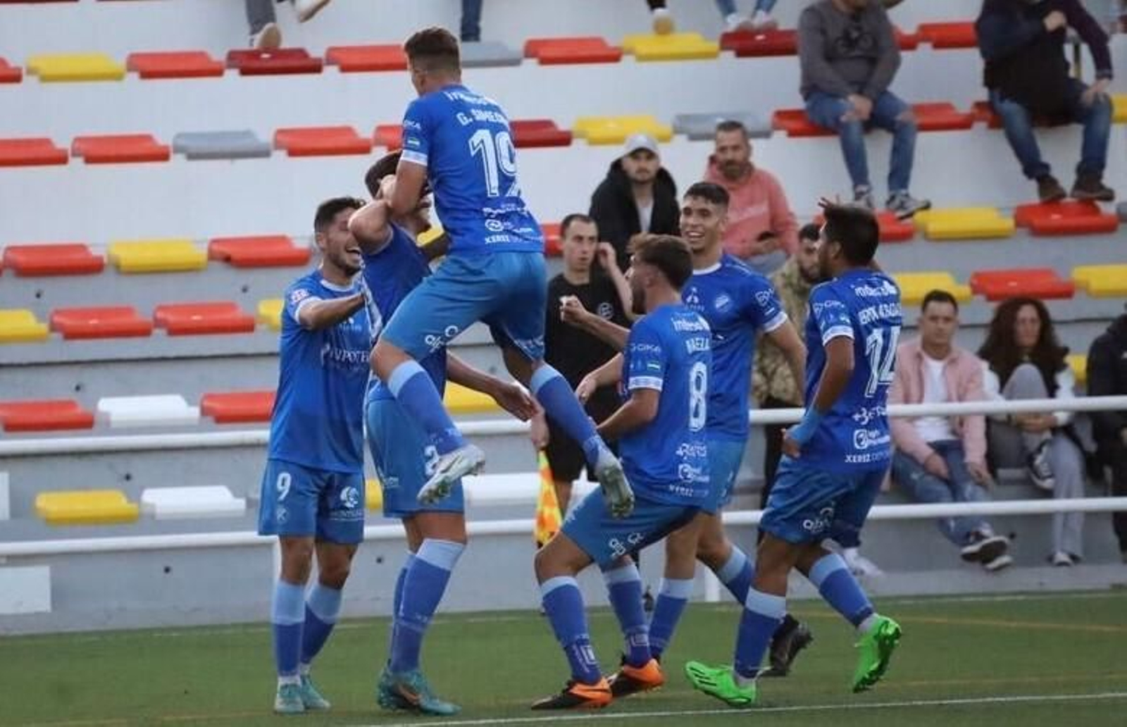 El Xerez DFC ganó en la primera vuelta en el San Juan Bosco. El Xerez DFC ganó en la primera vuelta en el San Juan Bosco.
