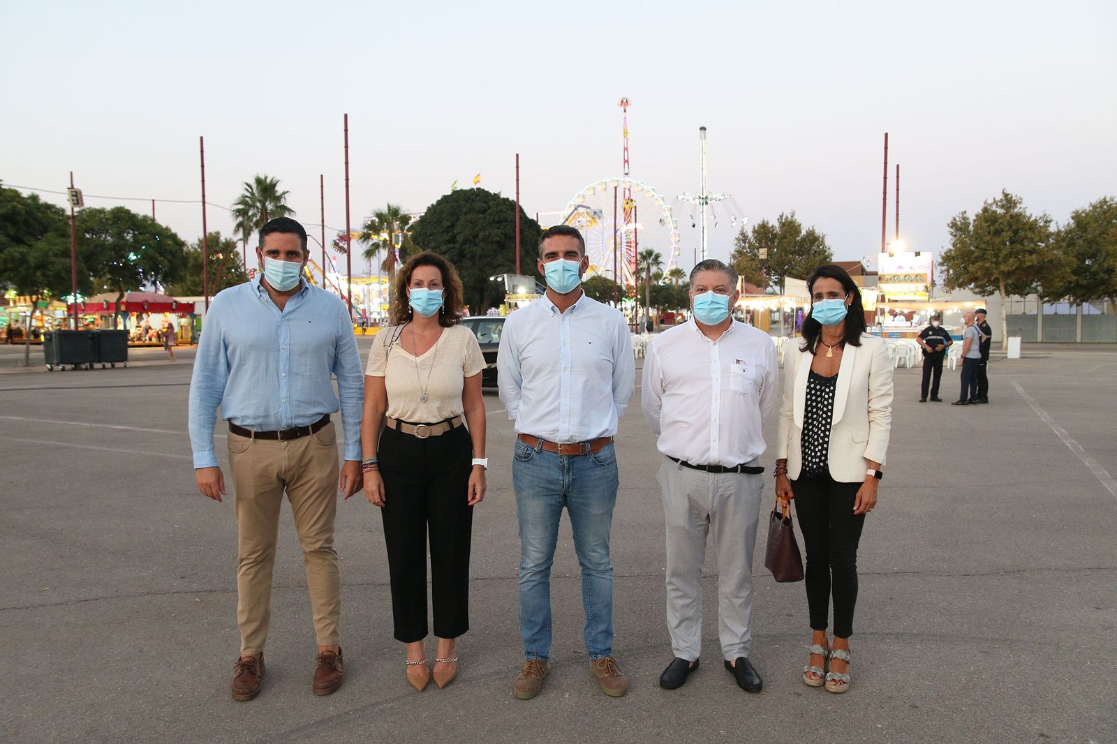 Primer día de cacharricos en una reducida Feria de Almería 2021