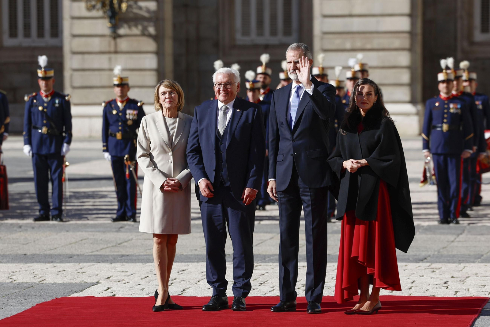El rey Felipe VI y la reina Letizia, con el presidente de la República Federal de Alemania, Frank-Walter Steinmeier, y la primera dama alemana, Elke Büdenbender.