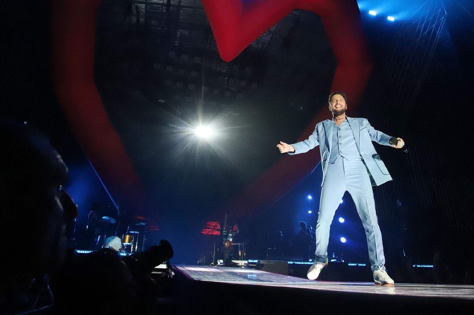 Las mejores imágenes de Manuel Carrasco en su concierto en Huelva