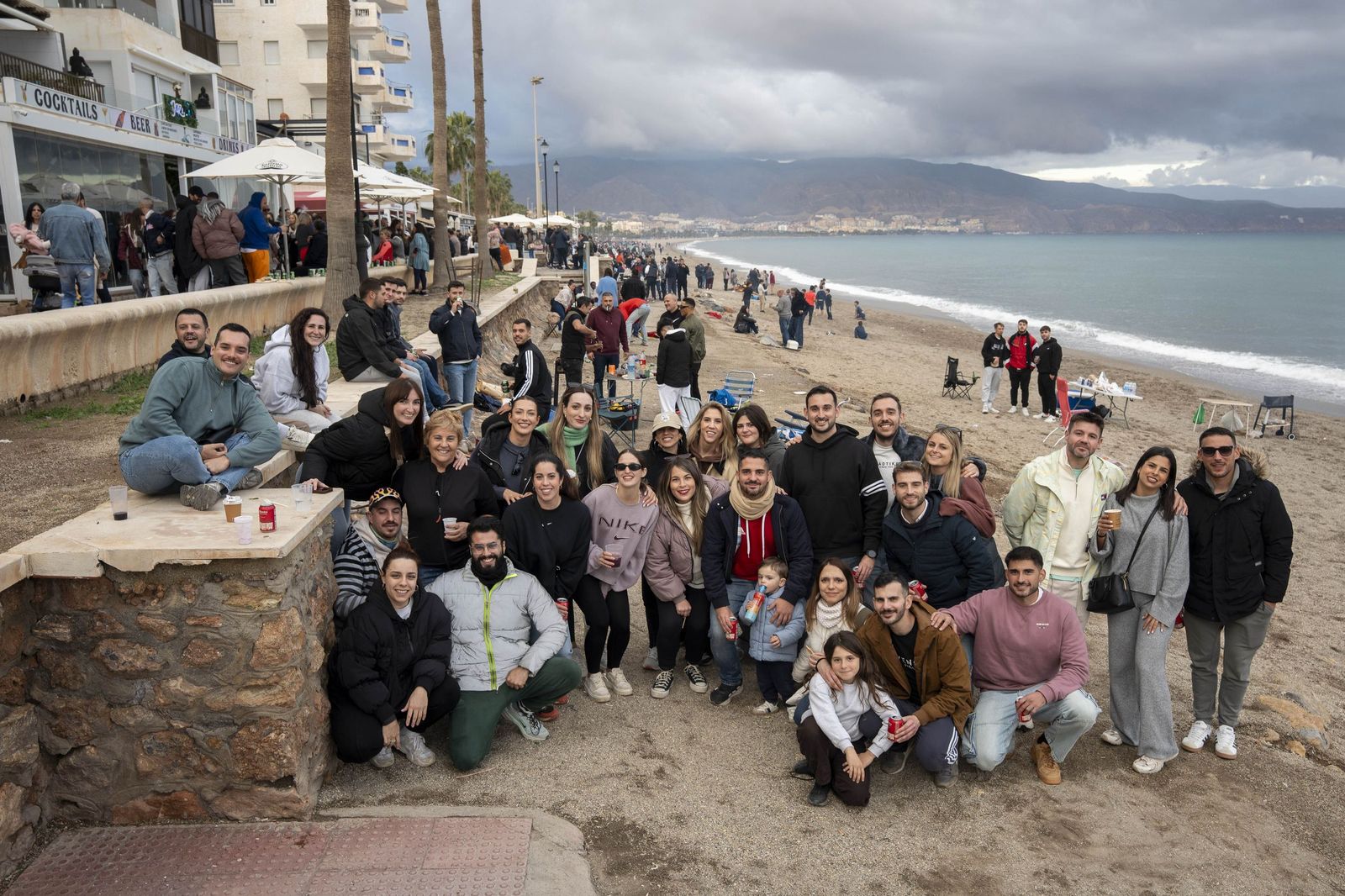 Las moragas reúnen a miles de personas en Roquetas para celebrar el final de año