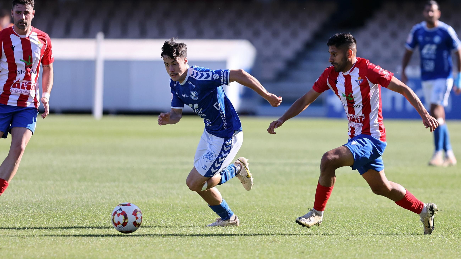 Imágenes del Xerez DFC contra el Don Benito en Chapín