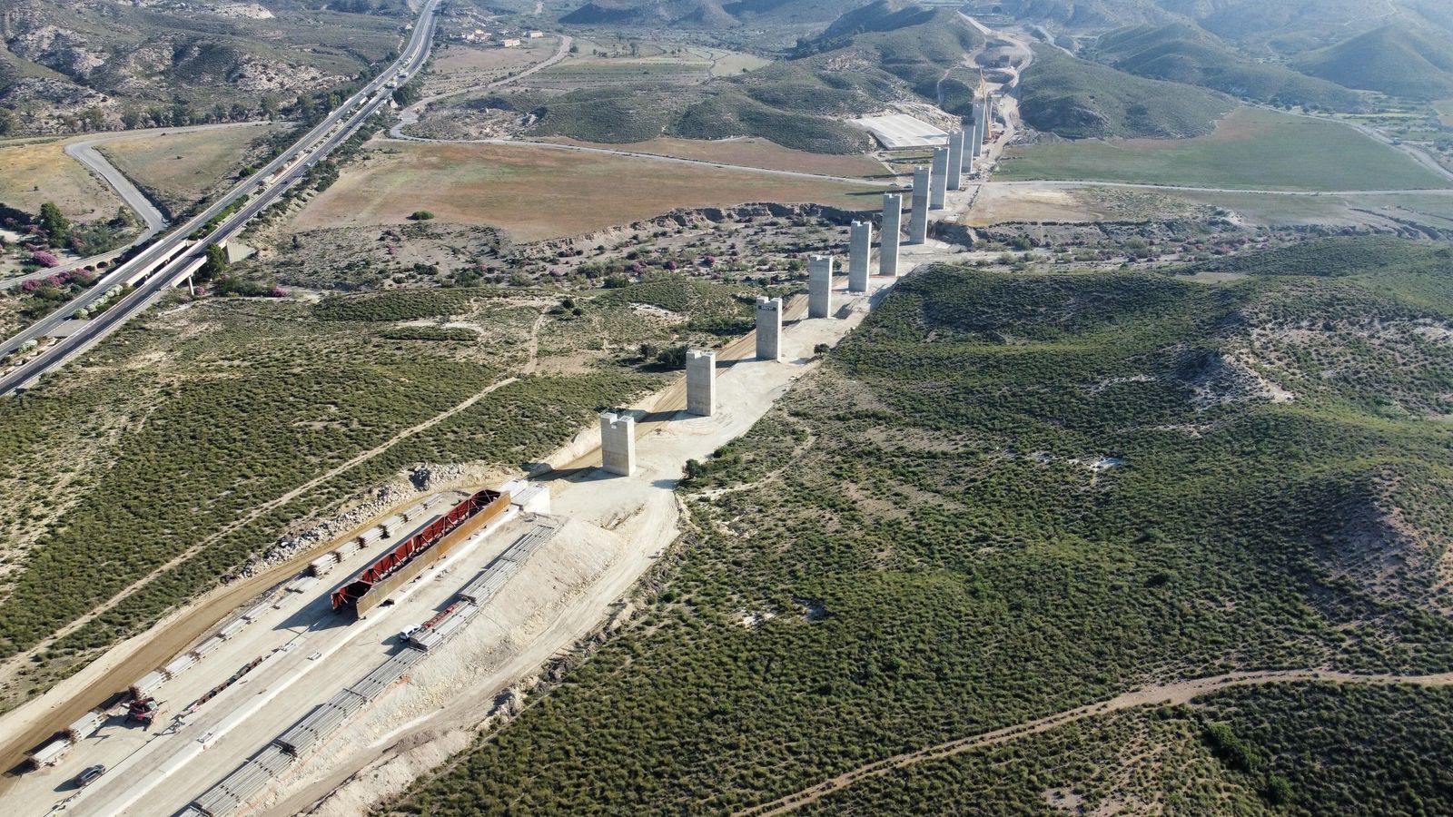 Viaducto de los Feos en el tramo Níjar-Los Arejos