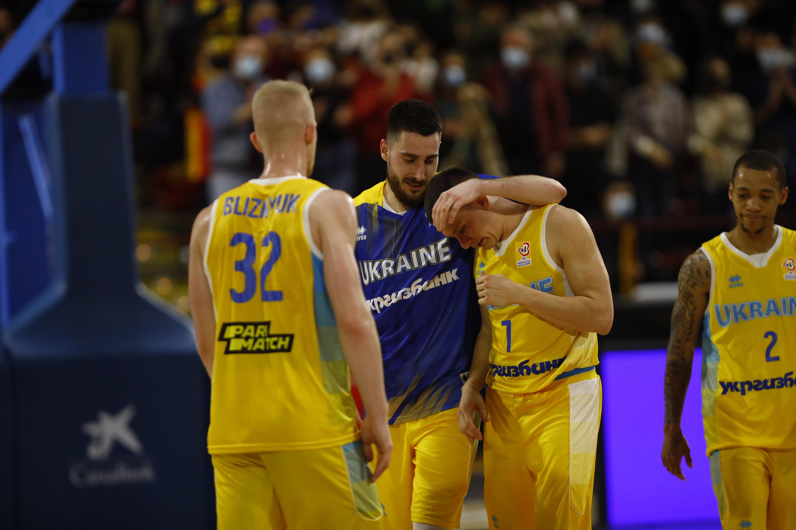 Las imágenes del emotivo encuentro entre España y Ucrania en Córdoba