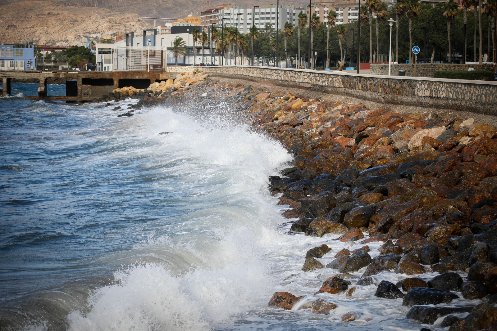 Imágenes del temporal de viento en Almería