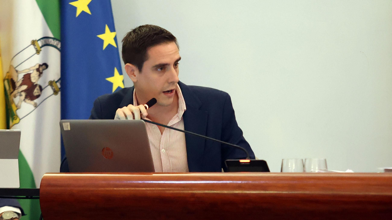 Jaime Espinar, defendiendo la nueva ordenanza de residuos sólidos en el pleno.