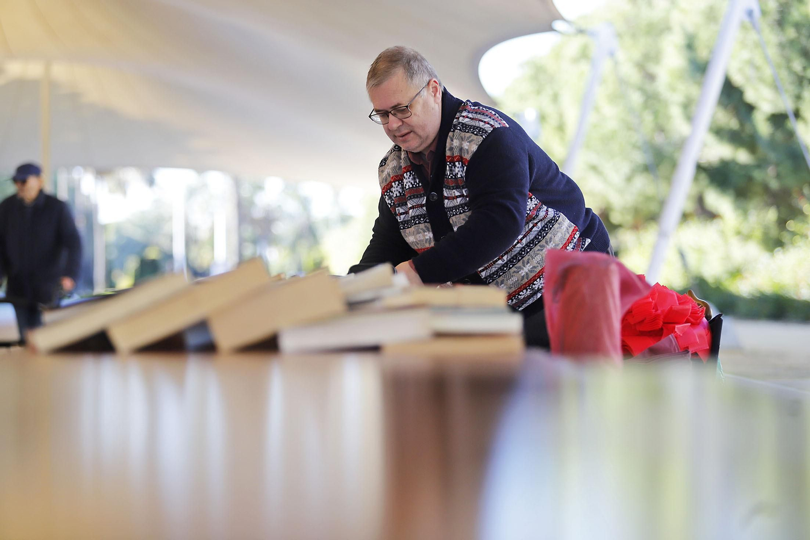 Imágenes del mercadillo solidario de Ayre en Huelva
