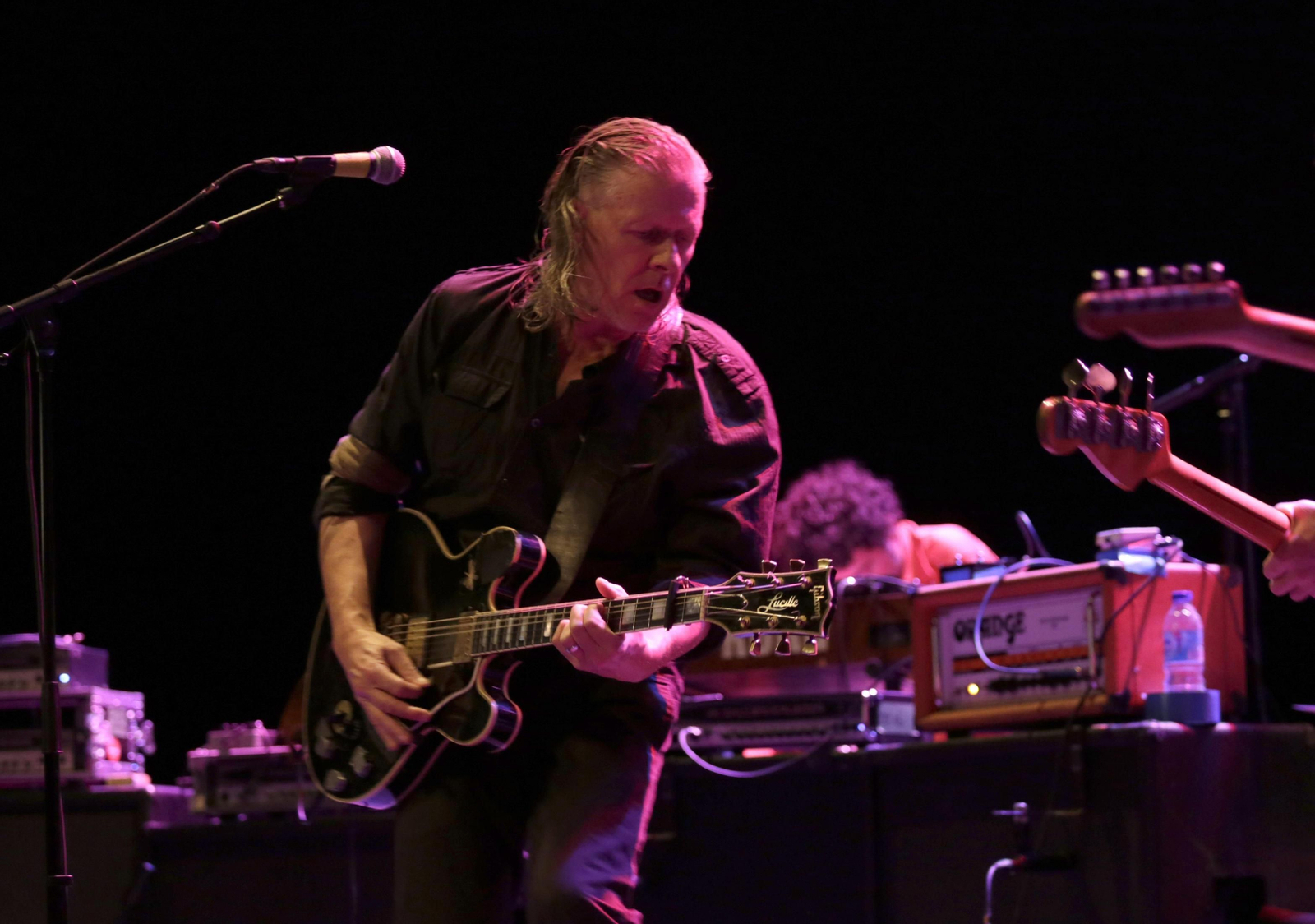 Michael Gira durante su ambicios concierto en el Central.
