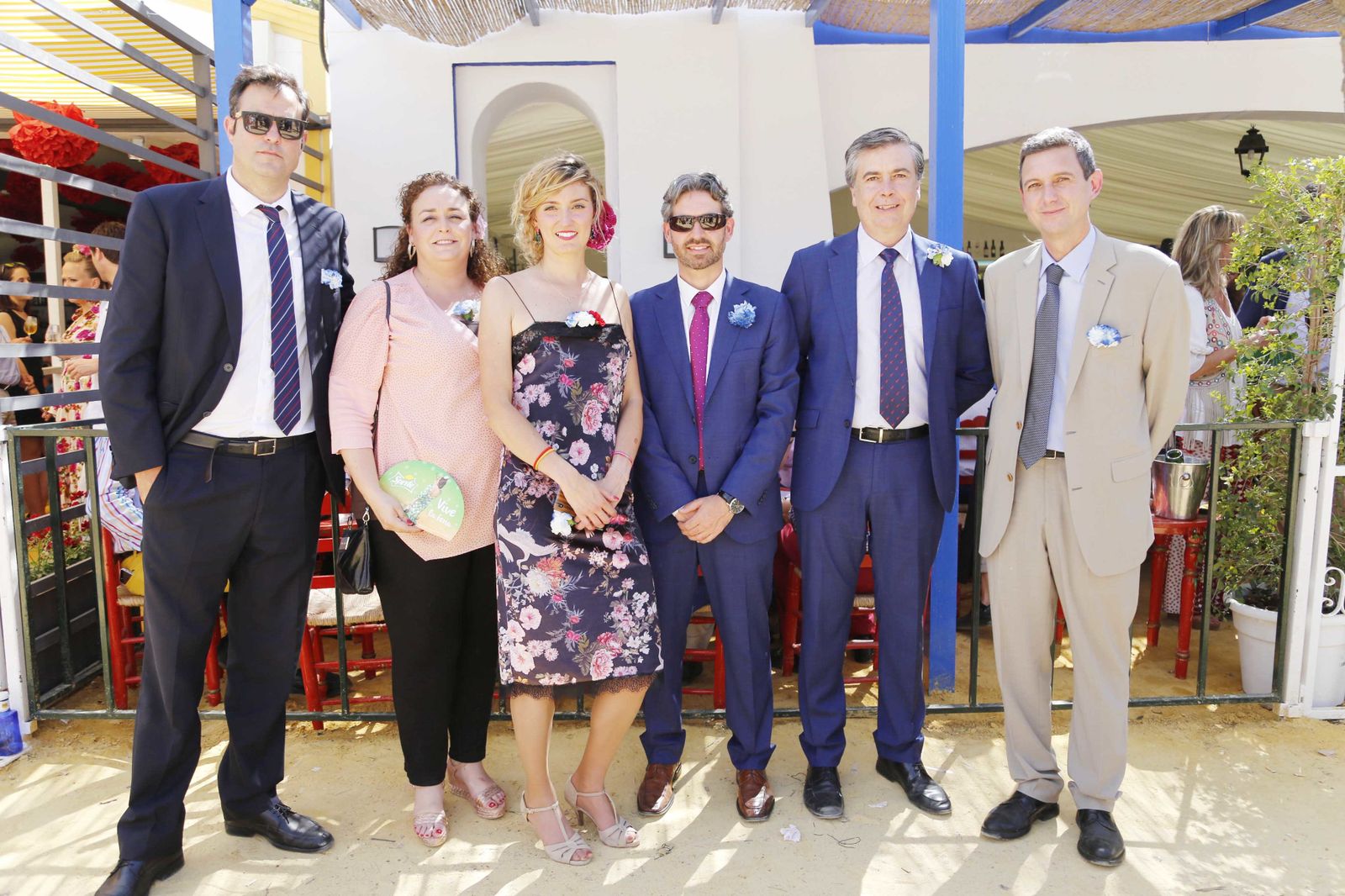Alejandro Guerrero, Mónica Sebastián, Israel Rodríguez y Mauricio González, de la Banca de Empresa del Banco Sabadell junto al gerente del periódico, Miguel Berraquero, y Teresa Macías, del departamento comercial.