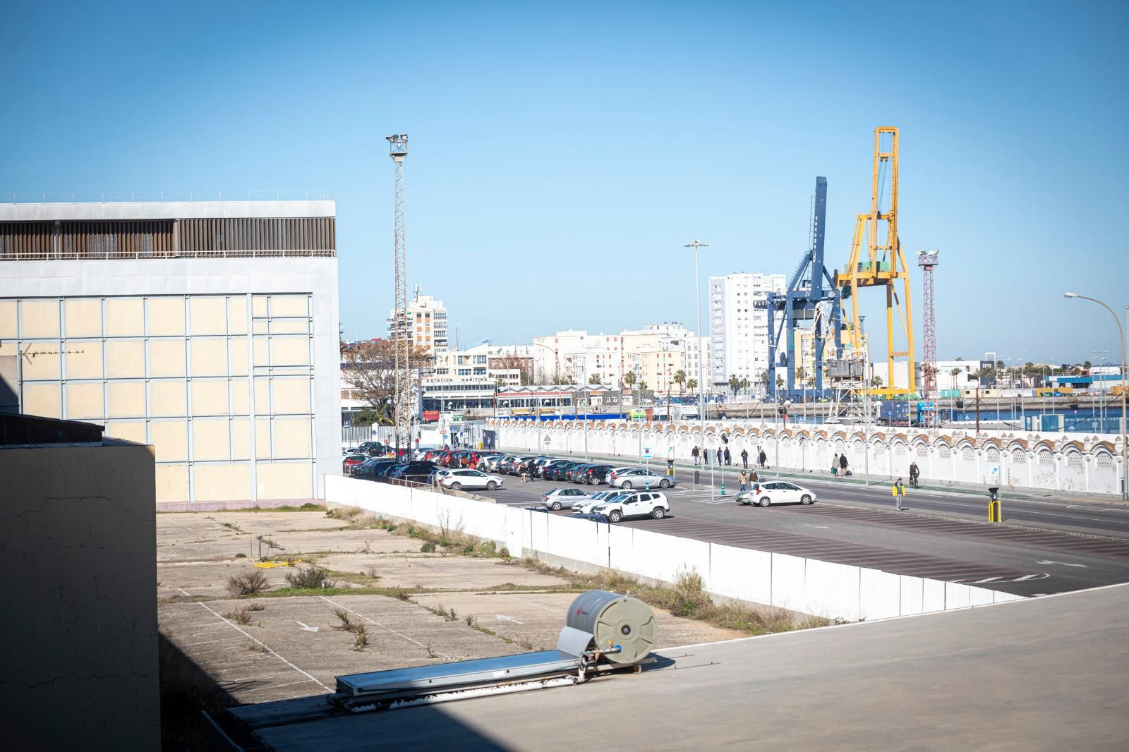 La empresa vasca pretende construir un hotel en el solar de la avenida de Astilleros.