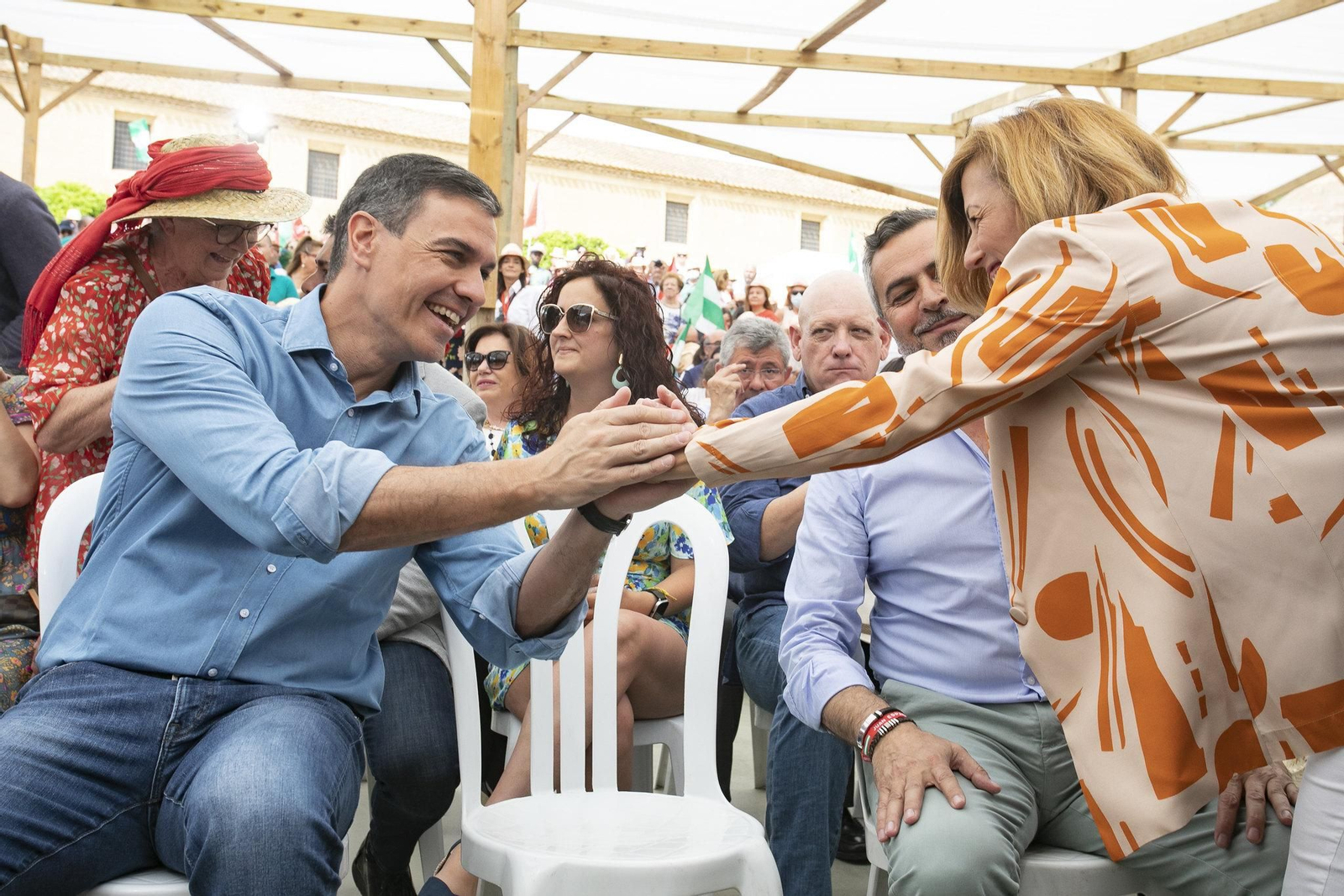 Así ha comenzado la campaña Juan Espadas con Pedro Sánchez, en Almería
