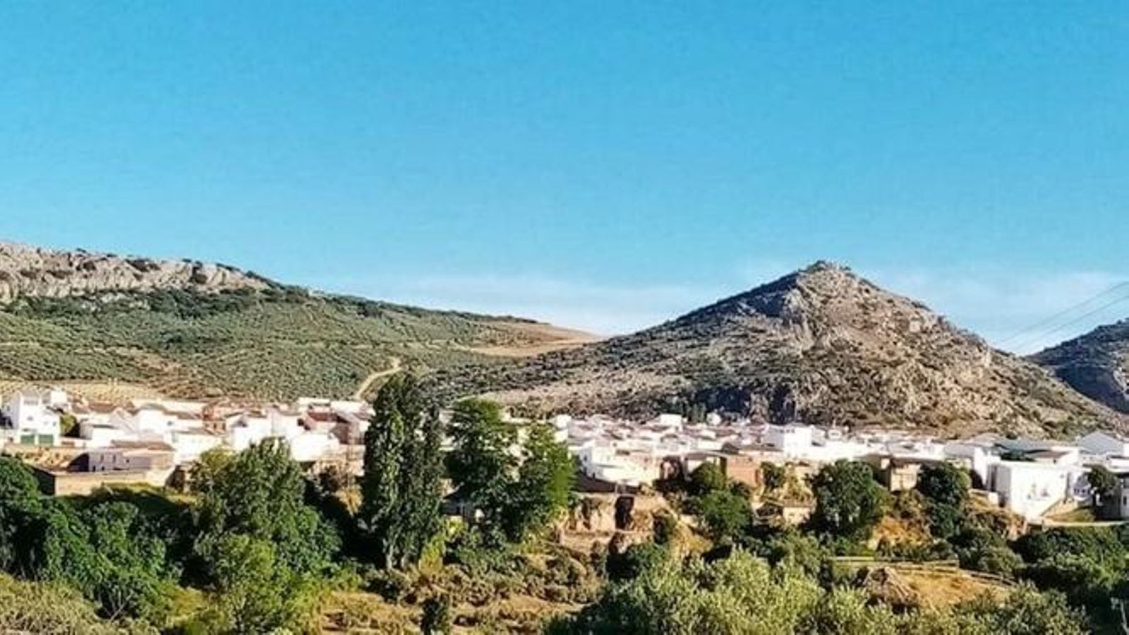 Vista general de Cuevas del Becerro