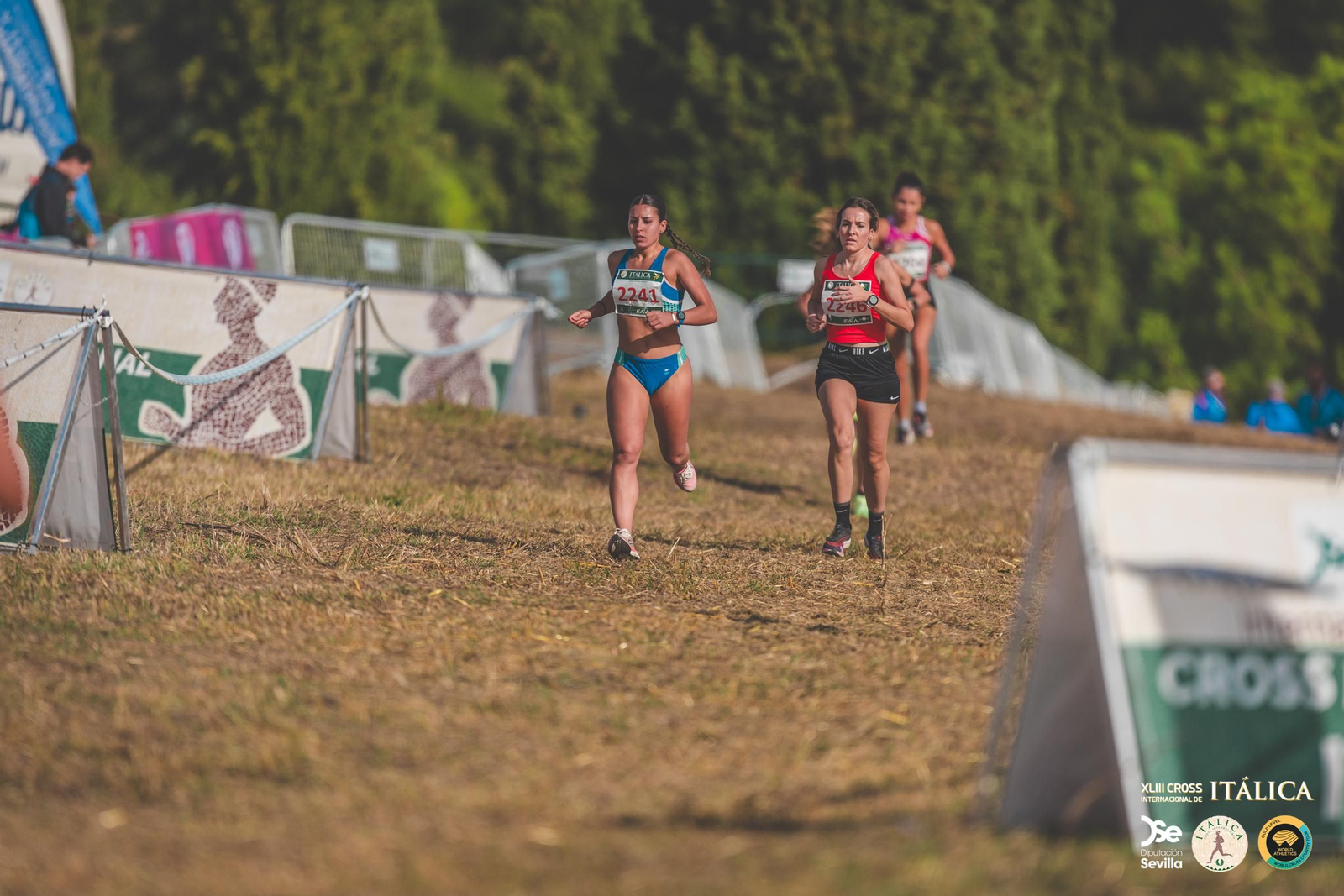 Búscate en las fotos del Cross de Itálica 2025 | 3