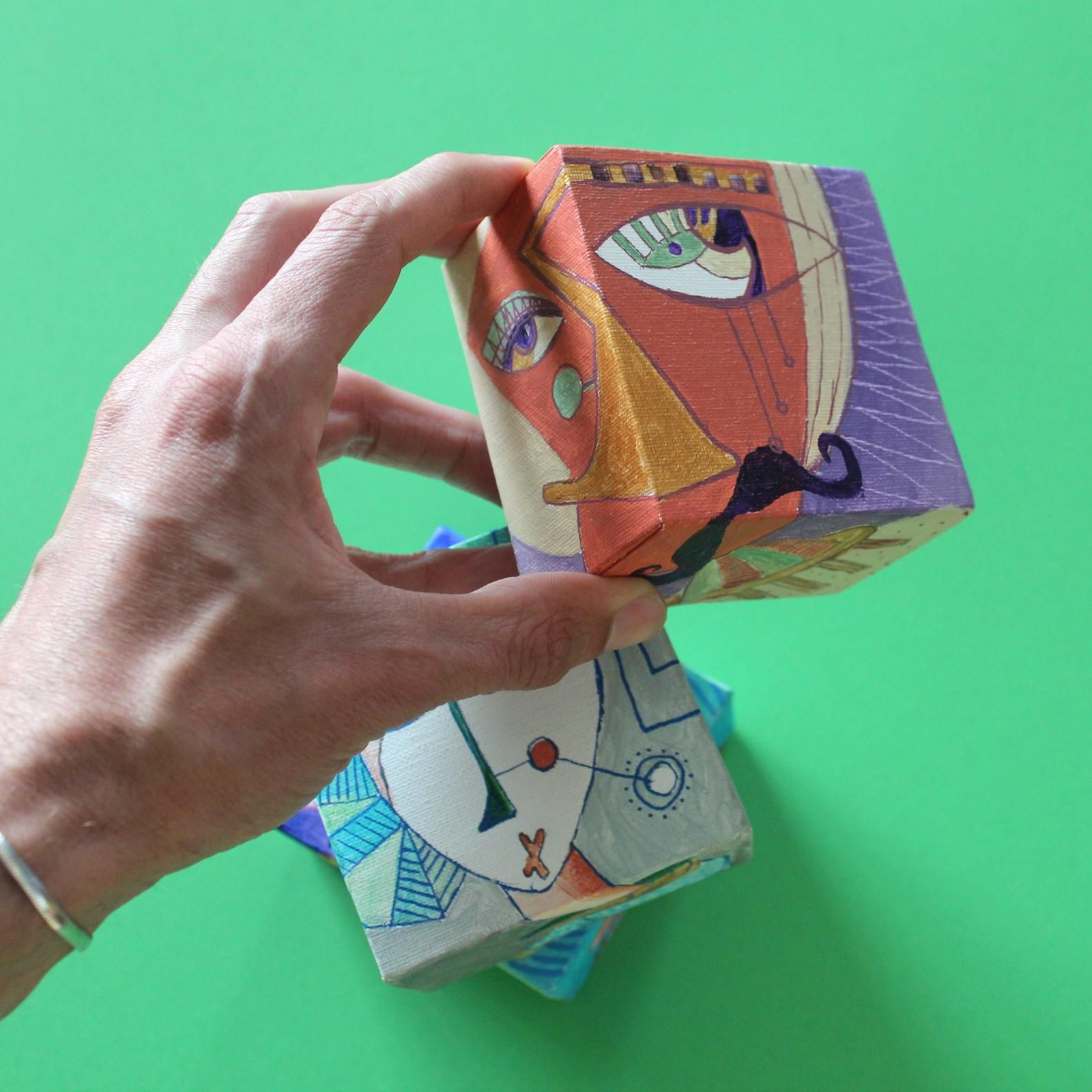 Obra de la exposición 'Cada cual con su mundo'