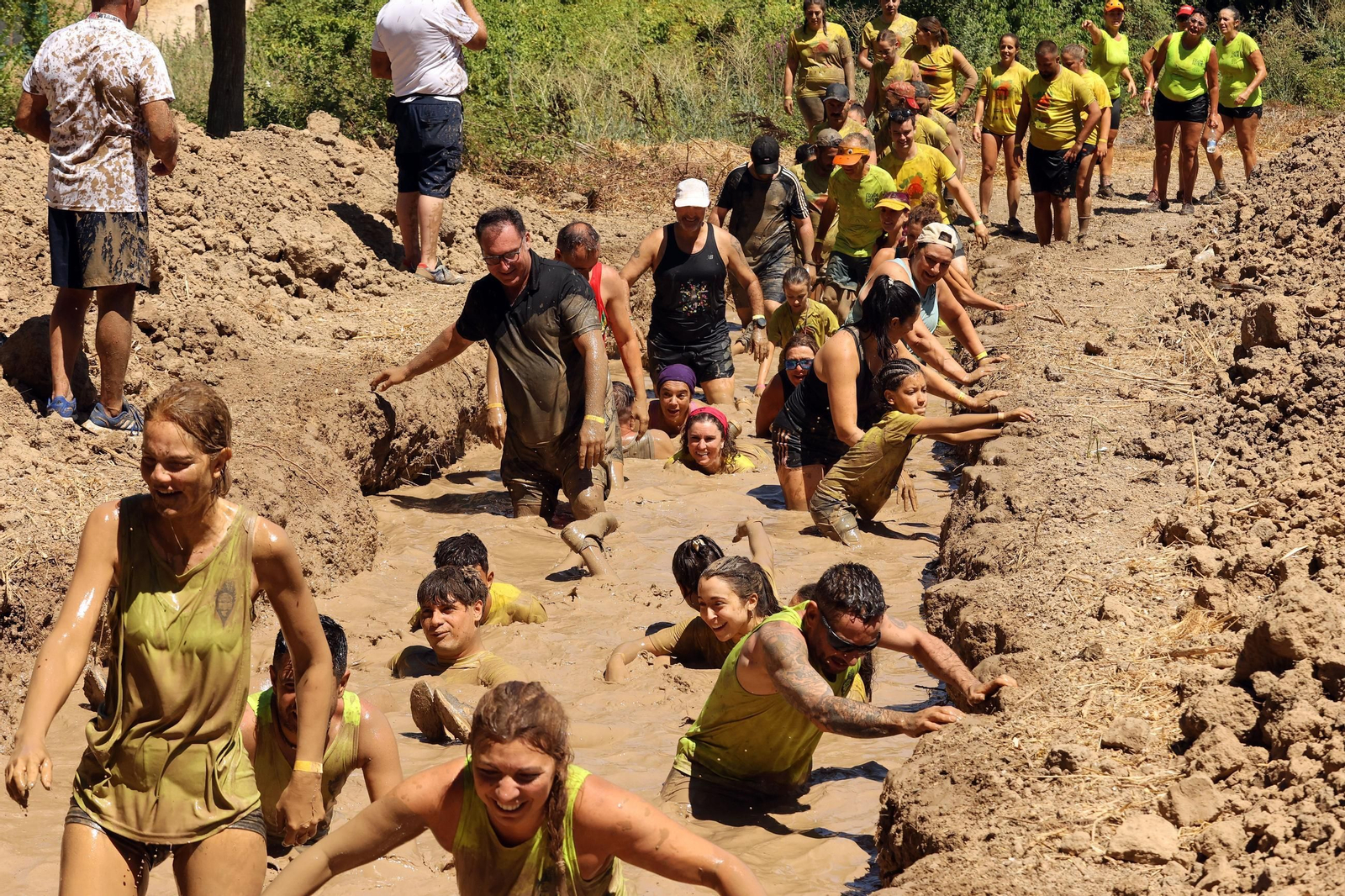 Búscate en la VII Carrera del Barro en La Barca