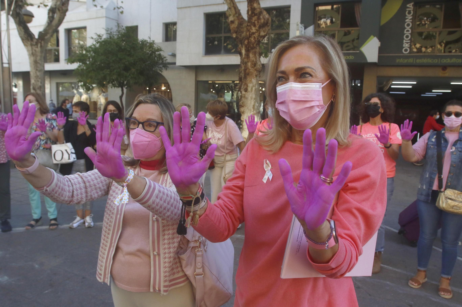 El Día Mundial de la Lucha contra el Cáncer de Mama en Córdoba, en imágenes