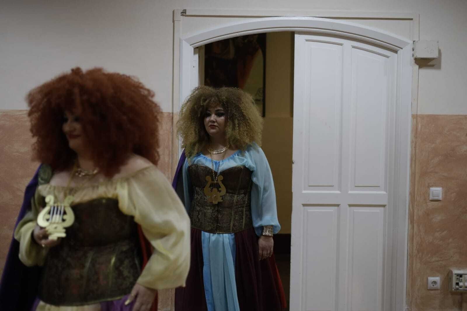 Comparsa 'Las musas' en camerinos