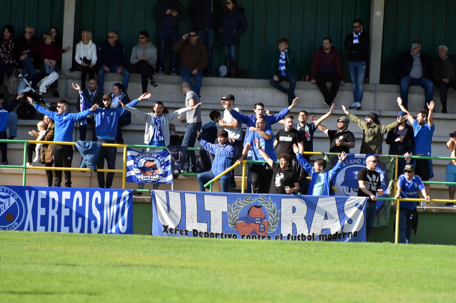 Aficionados del Xerez DFC en el San Rafael la temporada pasada