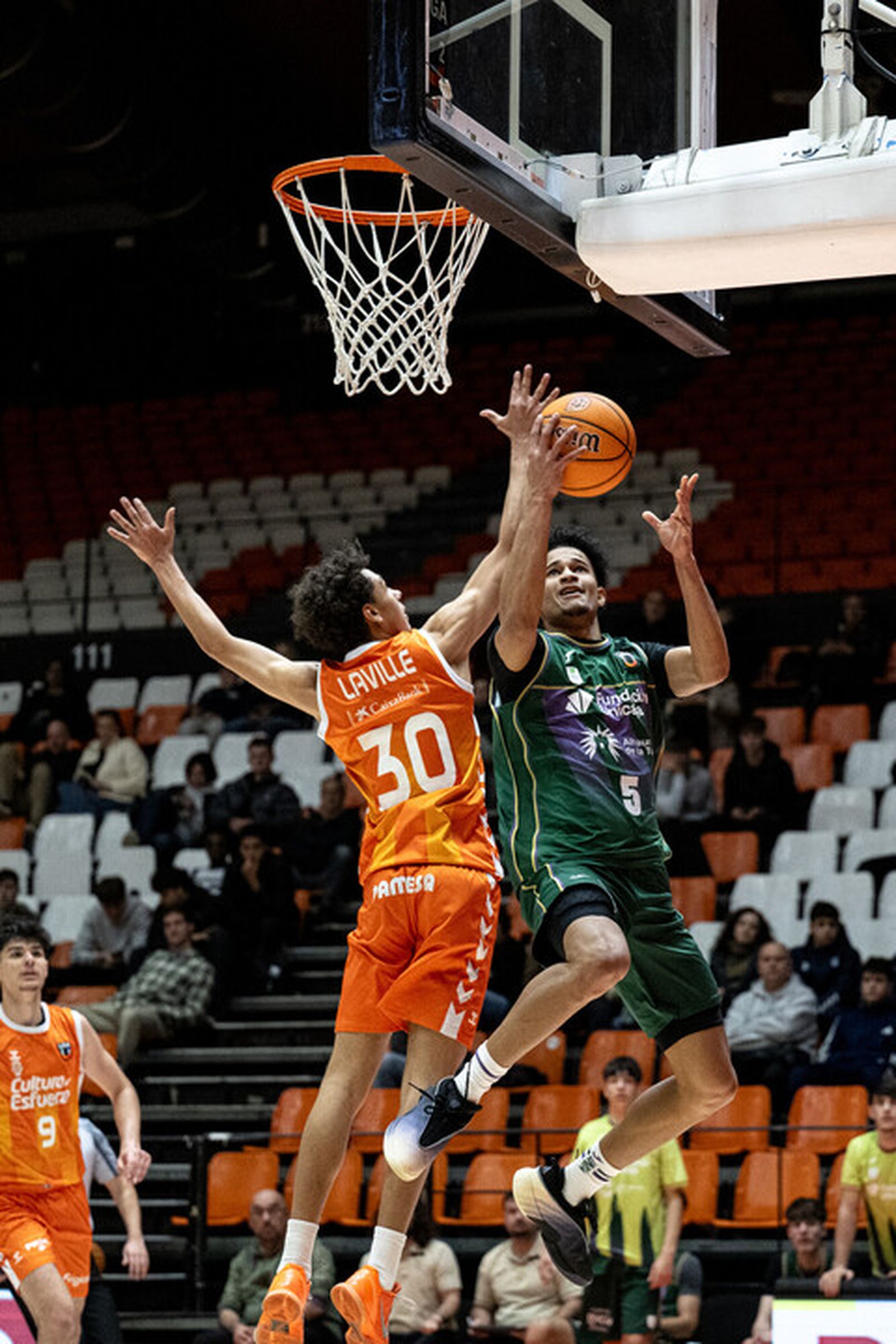 Liga U22: El Unicaja se quedó a un paso en Valencia (78-75)