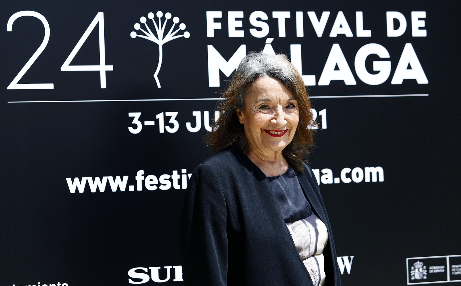 Las fotos del desfile de famosos para inaugurar el festival con nostalgia de la alfombra roja