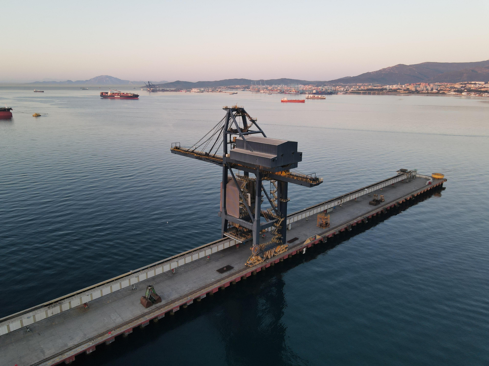 Terminal portuaria de Endesa en Los Barrios
