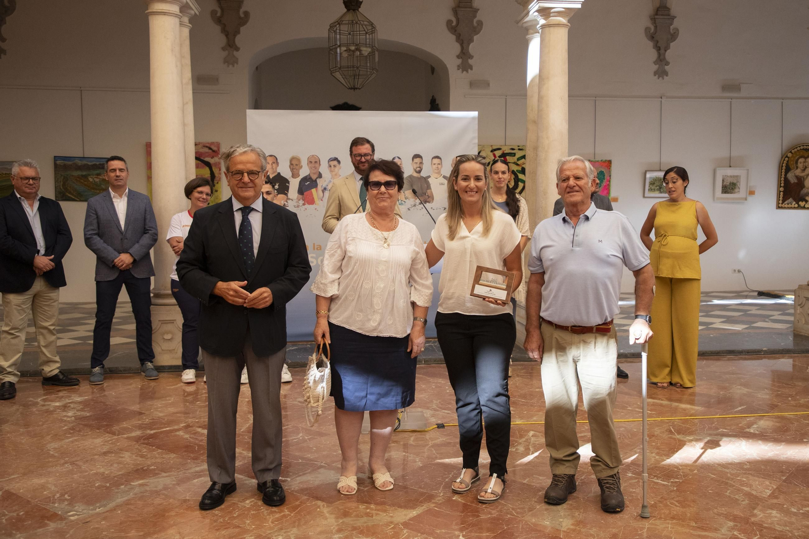 foto_recepcin-por-parte-de-la-corporacin-provincial-a-los-deportistas-olmpicos_17_53984866806_o.jpg