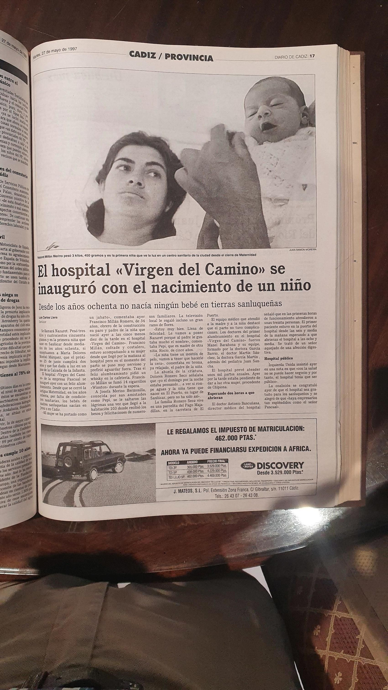 Página de Diario de Cádiz en la que quedó plasmada en 1997 la apertura del Hospital Virgen del Camino de Sanlúcar