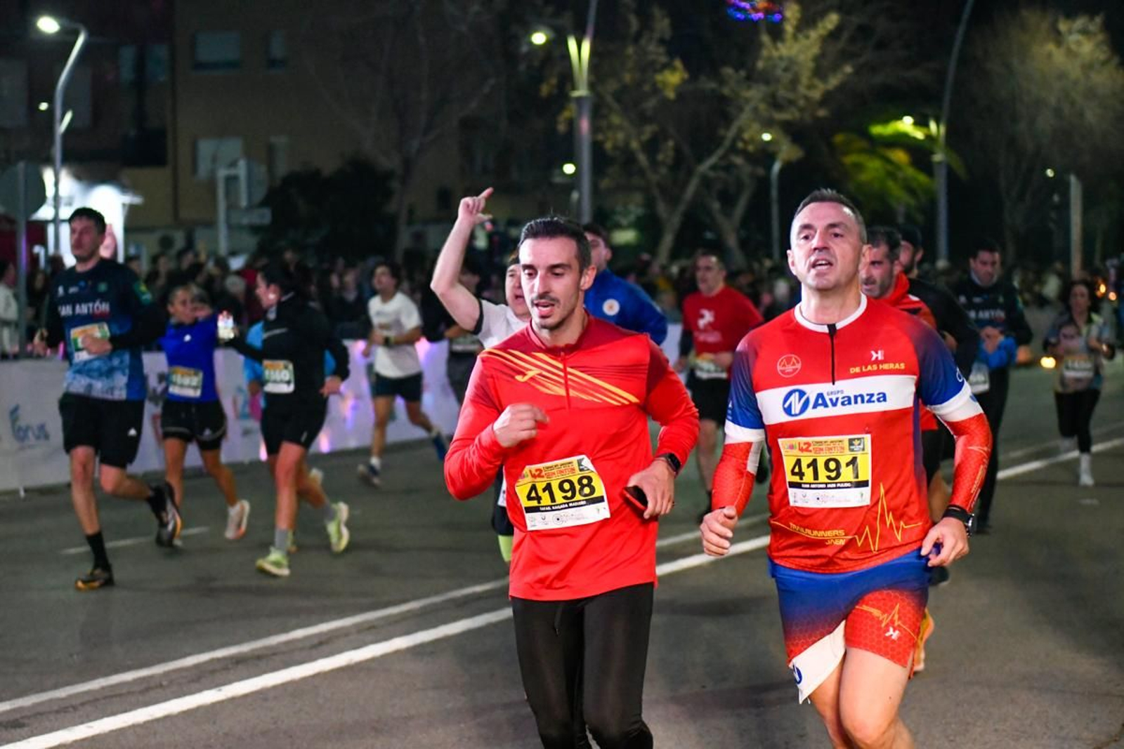 En imágenes: búscate en tu llegada a meta de la Carrera de San Antón 2025 (5)