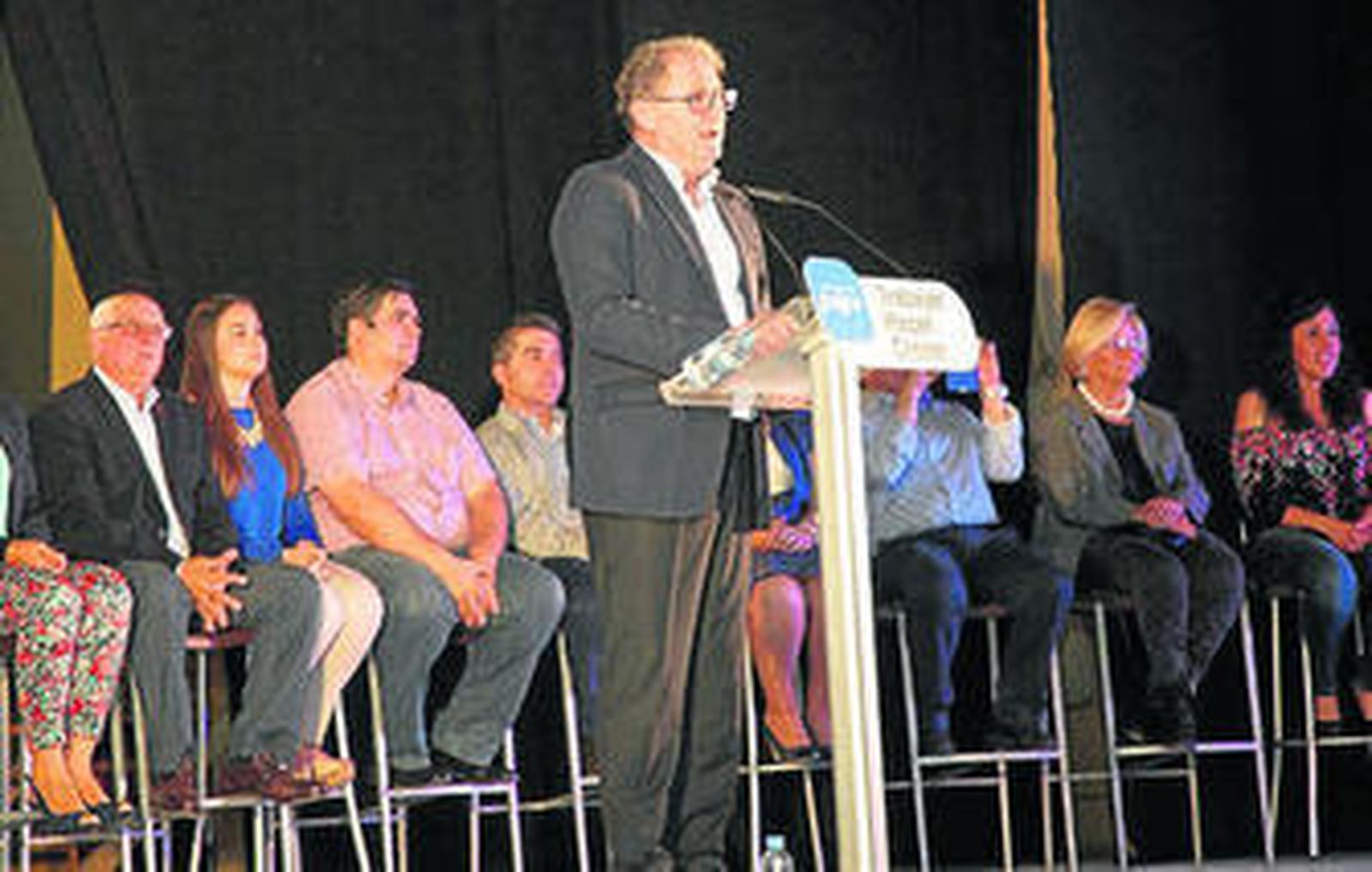 El alcalde de Cuevas del Almanzora y candidato del PP en un mitin celebrado durante la presentación de su candidatura.