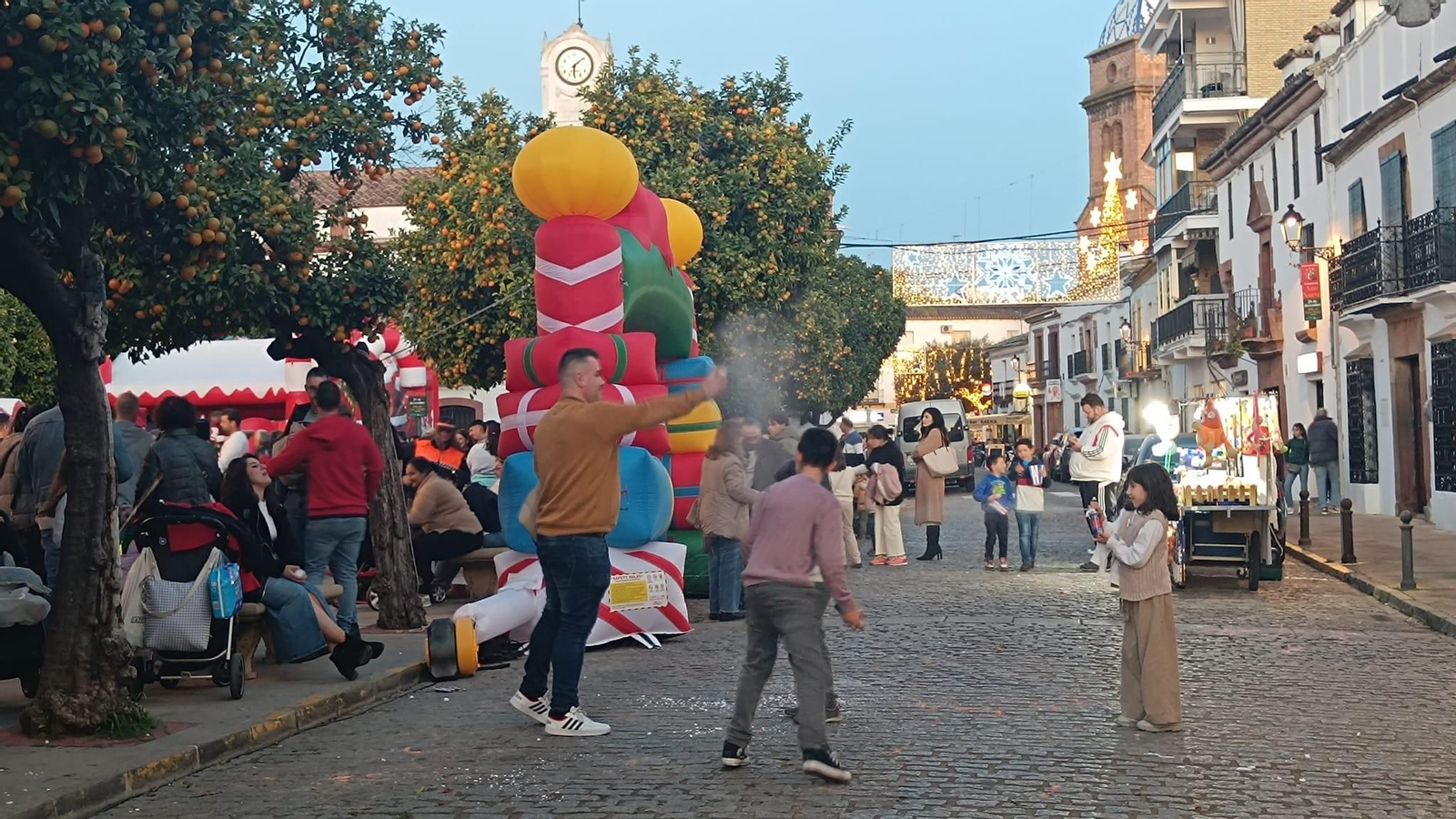 El mágico poblado navideño de Villa del Río, en imágenes