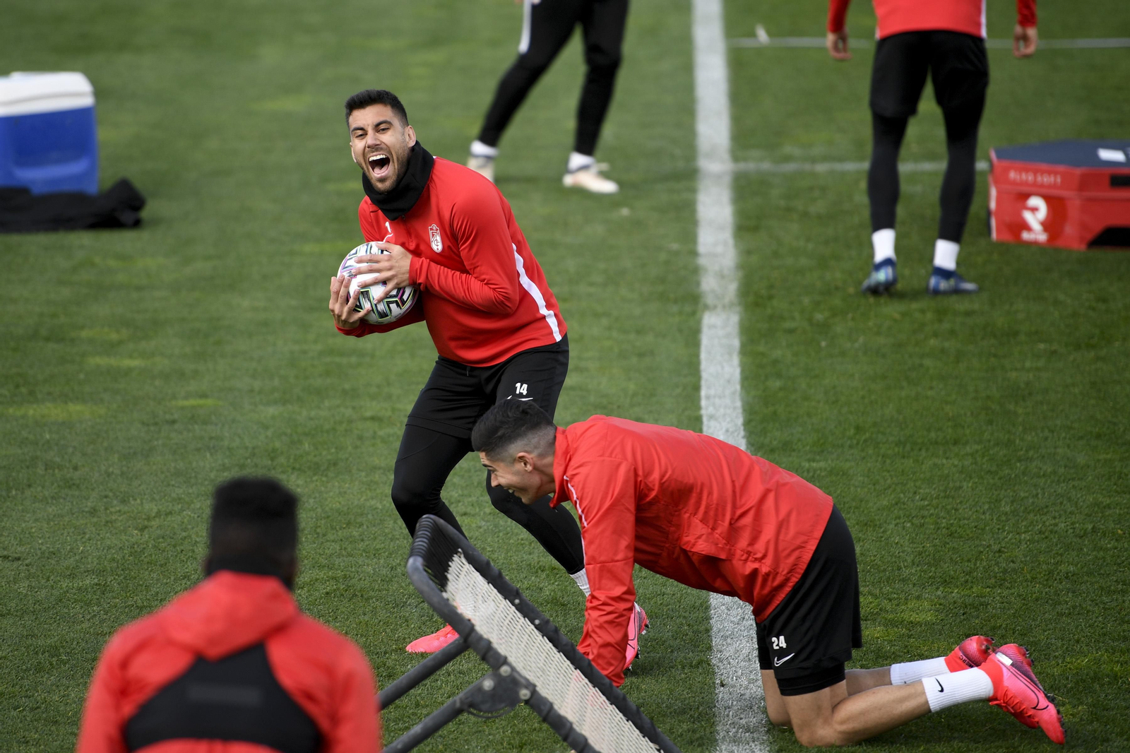 Fotos: así se prepara el Granada CF para el partido del siglo contra el Athletic