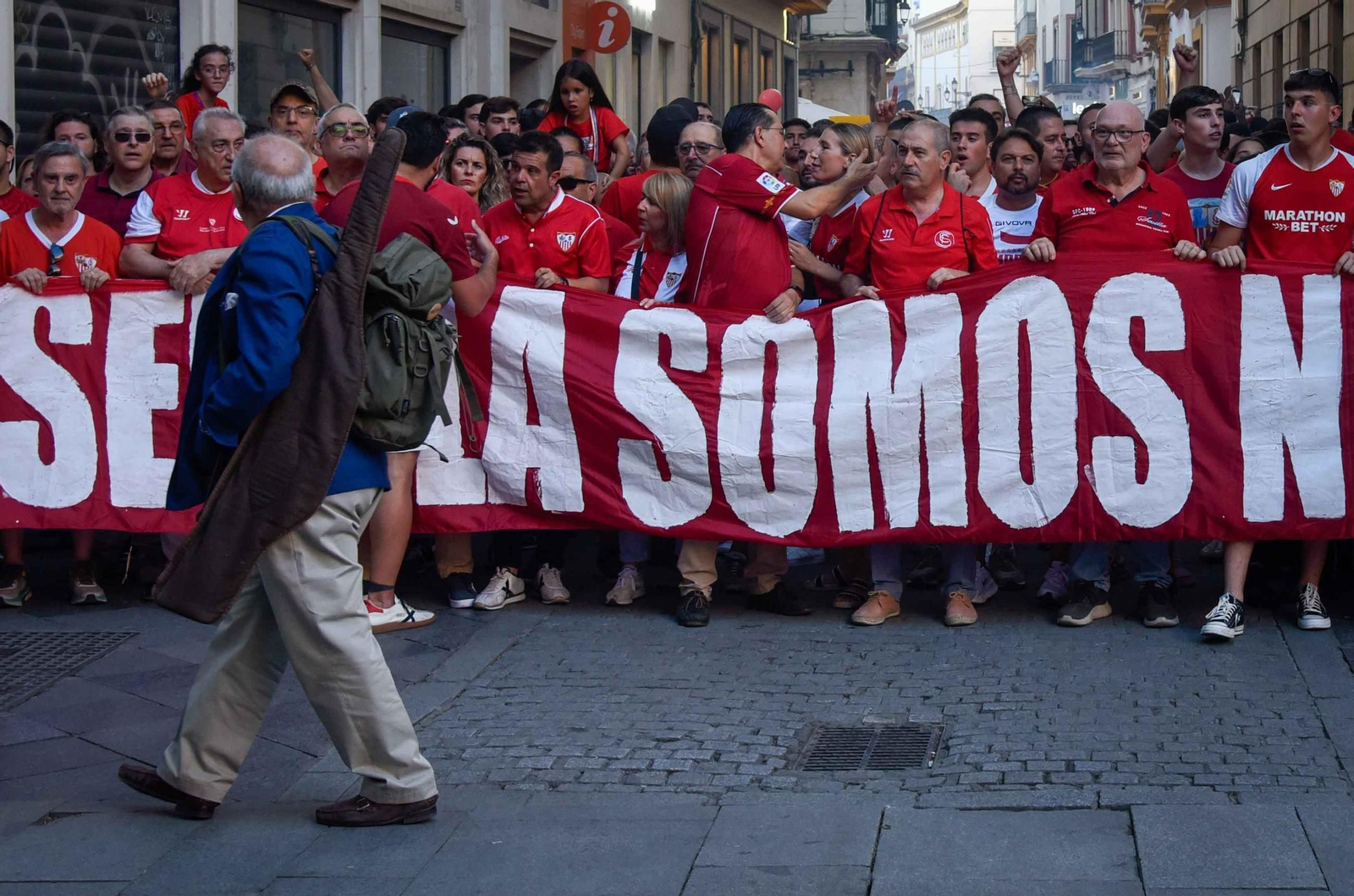Manifestación del sevillismo contra la directiva del club