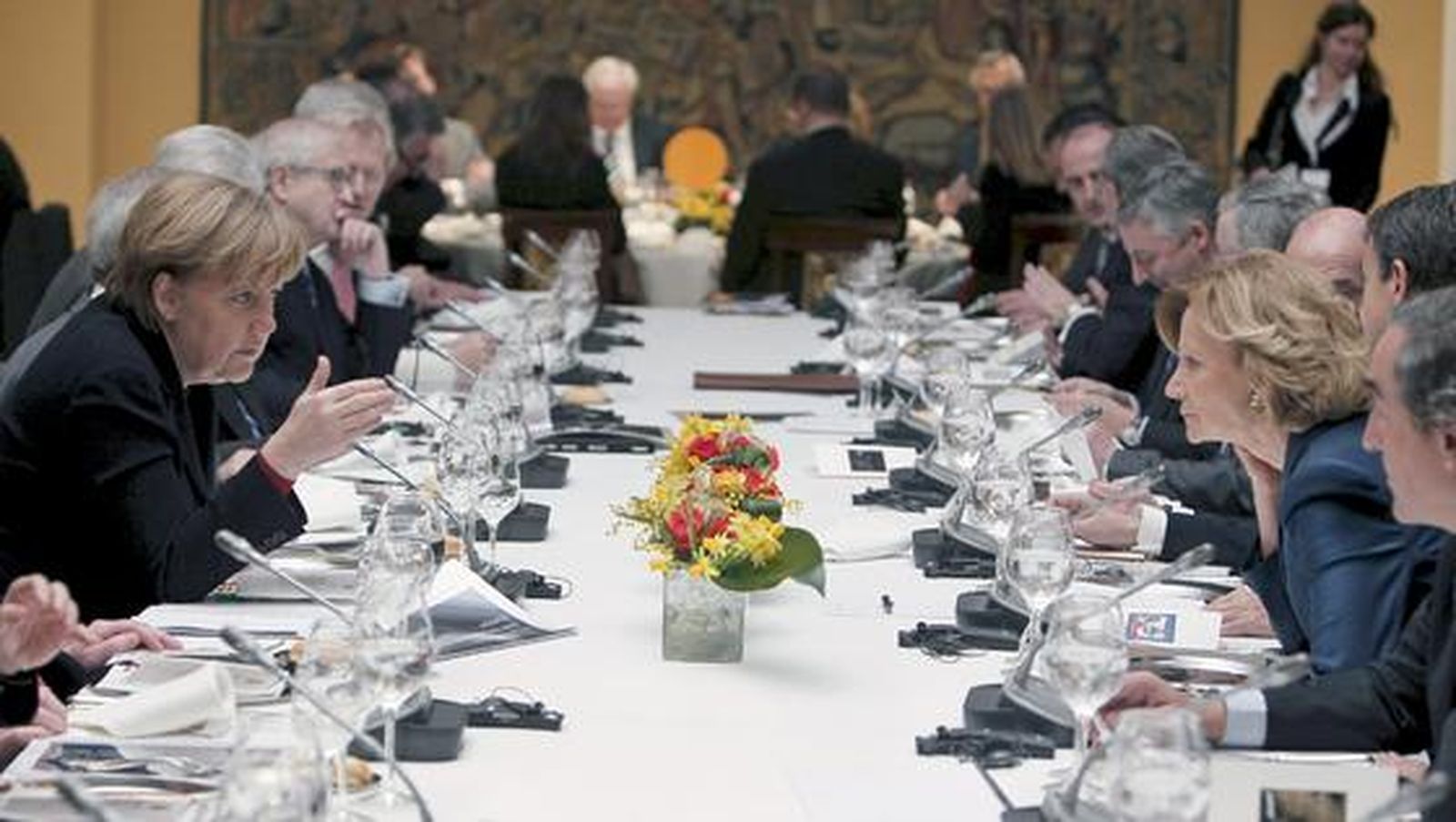 Vista de la mesa donde almorzaron las dos delegaciones.

Foto: Efe