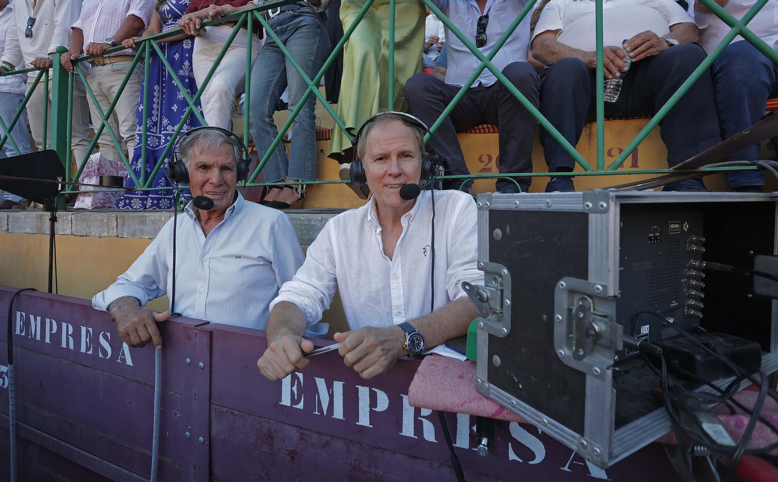 Búscate en la Plaza de Toros 'El Arenal' durante la corrida del domingo de la Feria de La Línea