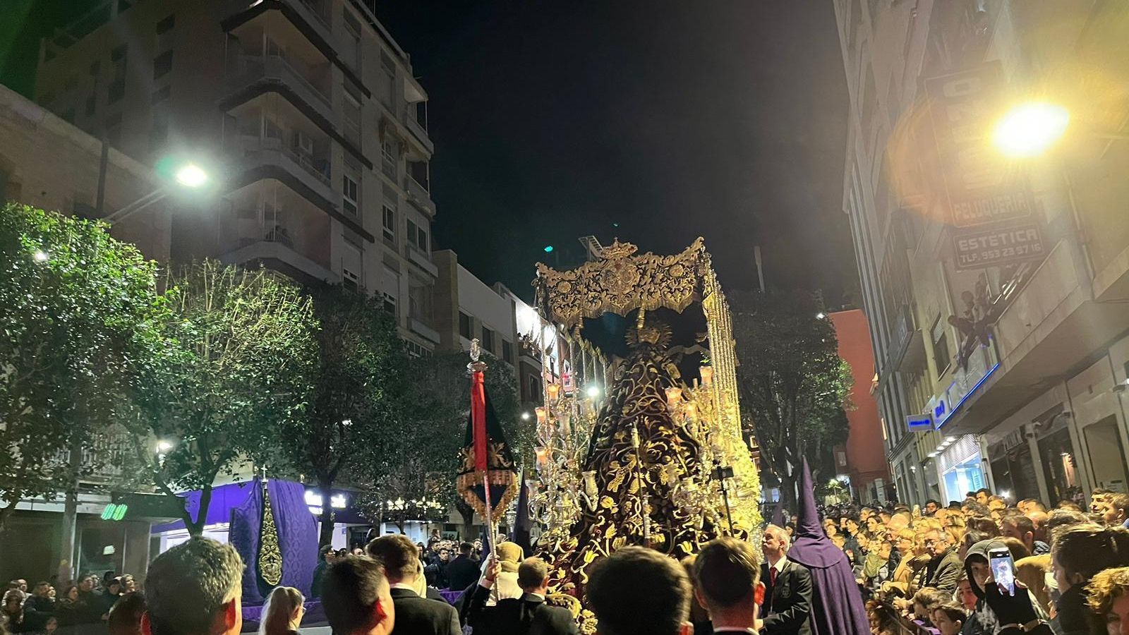 Sones musicales tras el palio de las Siete Palabras